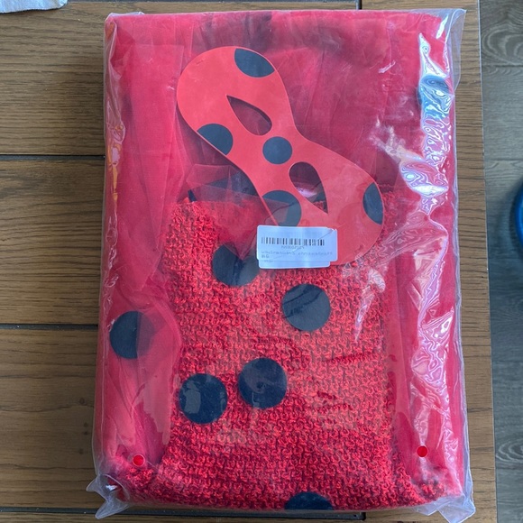 NWT MIRACULOUS LADY BUG COSTUME 8-9 YEARS - Picture 1 of 5